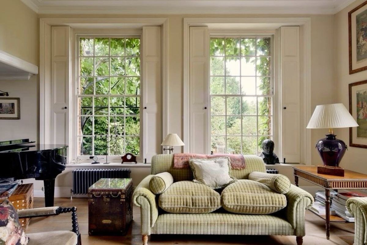 Period living room with fully restored traditional sash windows in Belfast